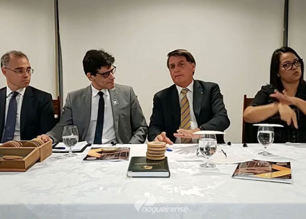 bolsonaro-pede-que-paises-ajudem-a-combater-comercio-ilegal-de-madeira-correio-nogueirense