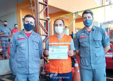 brigadistas-de-artur-nogueira-recebem-homenagem-do-corpo-de-bombeiros-de-mogi-guacu-correio-nogueirense-capa