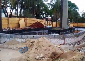 em-plena-seca-caminhao-pipa-de-empresa-contratada-pela-prefeitura-enche-fonte-de-praca-em-artur-nogueira-correio-nogueirense