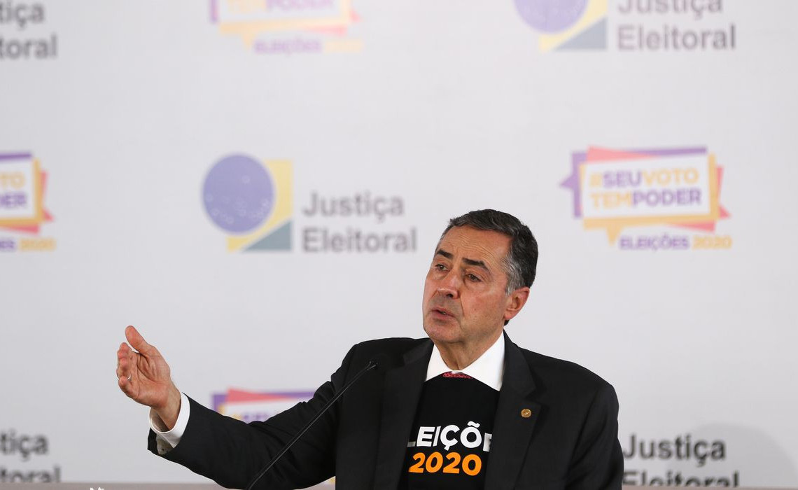 tse_coletiva_barroso_1511202862_0