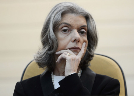 carmen-lucia-pede-manifestacao-sobre-suposto-descumprimento-de-decisao-correio-nogueirense