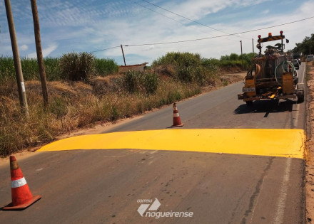 lombadas-de-vicinais-de-artur-nogueira-recebem-manutencao-correio-nogueirense