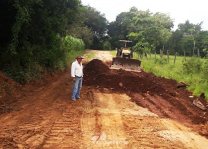 prefeitura-de-engenheiro-coelho-realiza-manutencao-das-estradas-rurais-do-municipio-correio-nogueirense-capa