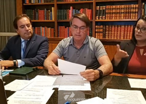 bolsonaro-auxilio-deve-voltar-em-marco-com-parcelas-de-r-250-correio-nogueirense