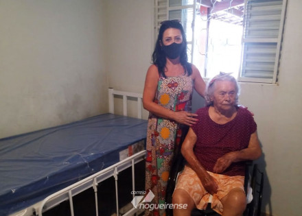 fundo-social-de-engenheiro-coelho-entrega-doacoes-para-idosa-de-93-anos-correio-nogueirense