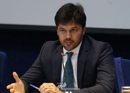 insumos-para-12-milhoes-de-doses-de-vacina-devem-chegar-ao-brasil-correio-nogueirense