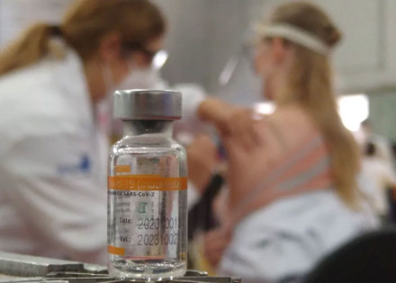 lei-preve-multa-para-quem-descumprir-ordem-cronologica-de-vacinacao-correio-nogueirense