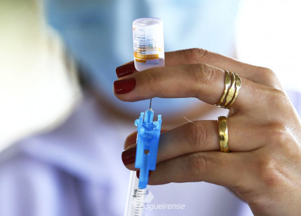 prefeitos-voltam-a-defender-vacinacao-de-profissionais-de-educacao-correio-nogueirense