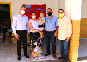 prefeitura-de-holambra-entrega-kits-de-alimentacao-para-alunos-da-rede-publica-municipal-correio-nogueirense