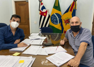 vereador-melinho-tagliari-se-reune-com-o-prefeito-lucas-sia-para-discutir-projeto-de-lei-correio-nogueirense