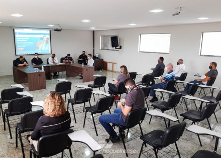 vereadores-se-reunem-com-representantes-da-acean-pat-e-sebrae-em-artur-nogueira-correio-nogueirense-capa