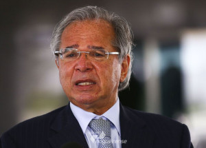 com-vacinacao-brasil-tera-novo-horizonte-em-60-dias-diz-guedes-correio-nogueirense