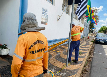 prefeitura-de-artur-nogueira-reforca-sinalizacoes-de-distanciamento-social-correio-nogueirense