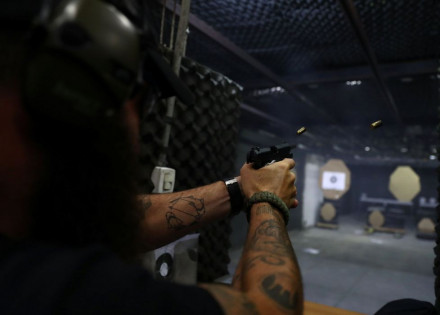 2019-01-15t175904z_1984611220_rc1bae5bddf0_rtrmadp_3_brazil-guns