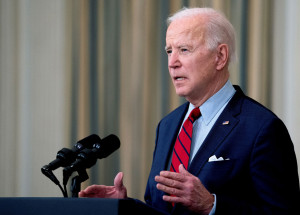 biden-diz-que-veredito-de-chauvin-e-passo-a-frente-mas-muito-raro-correio-nogueirense