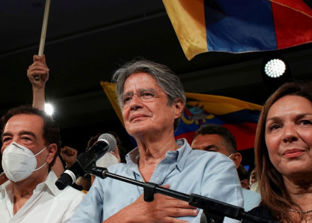 equador-banqueiro-tem-vitoria-sobre-socialista-correio-nogueirense