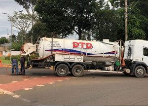 servico-de-agua-e-esgoto-de-engenheiro-coelho-realiza-limpeza-preventiva-da-rede-de-esgoto-correio-nogueirense