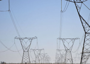 Linhas de transmissão de energia, energia elétrica