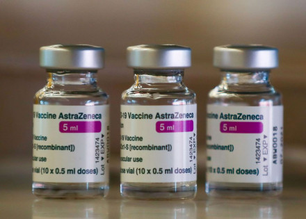 fiocruz-recebe-nova-remessa-de-insumo-para-producao-de-vacina-correio-nogueirense