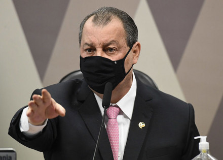 hora-de-investigar-estados-e-prefeituras-na-cpi-vai-chegar-diz-omar-aziz-correio-nogueirense