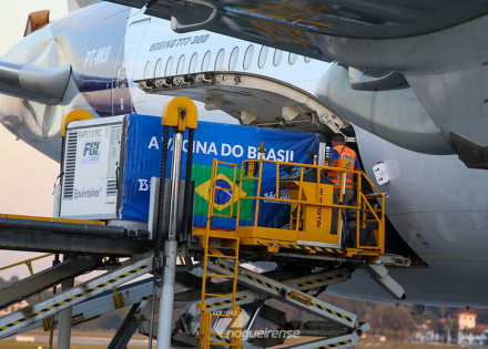 novo-lote-de-materia-prima-produzira-mais-5-milhoes-de-doses-da-vacina-do-butantan-correio-nogueirense