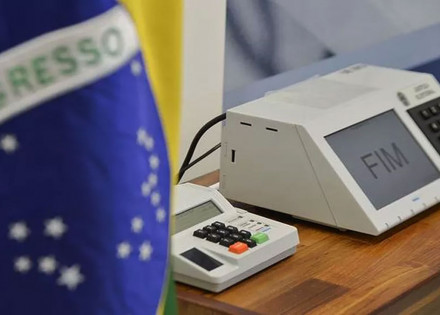 urna-eletronica-25-anos-100-brasileira-e-admirada-pelo-mundo-correio-nogueirense