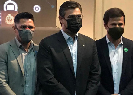 6D0E6029-2C72-48E9-B744-2CEBF9C33E78