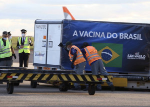 Vacinacao-Brasil-1140x694