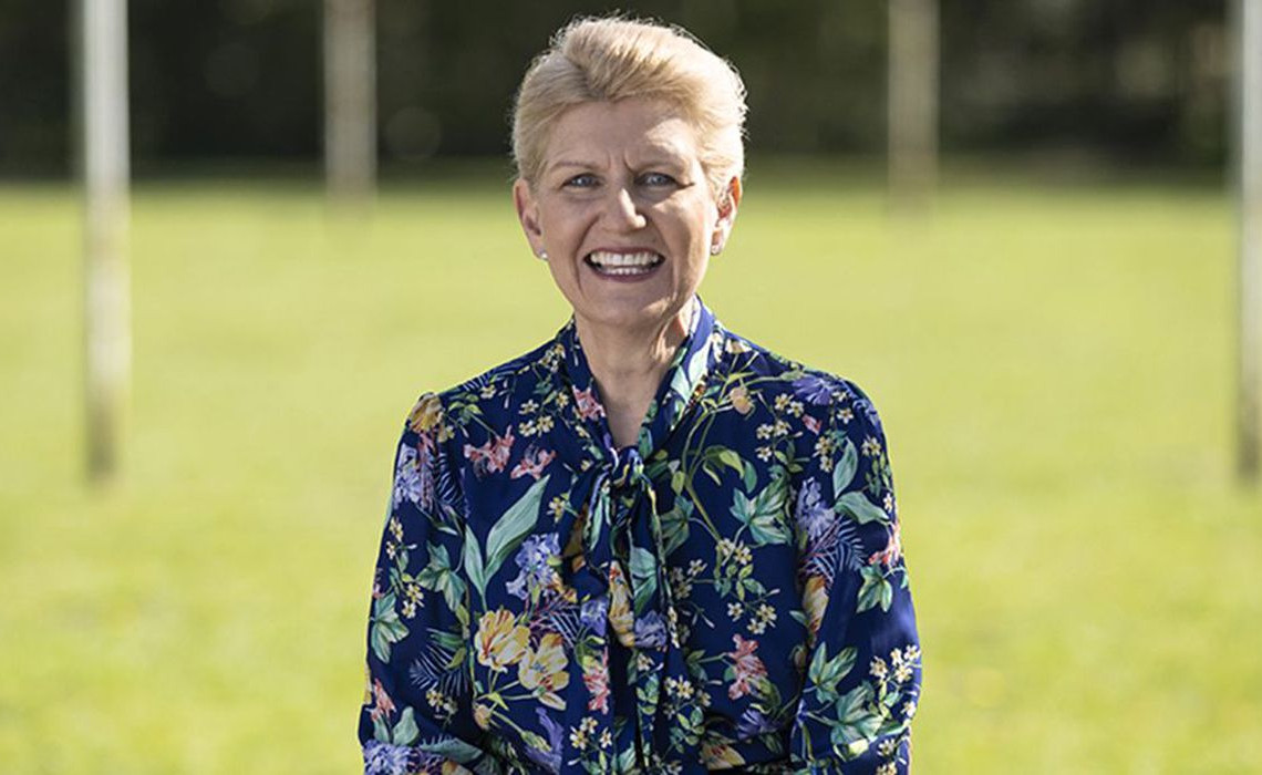 debbie_hewitt_presidente_federacao_de_futebol_da_inglaterra