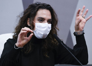 discutir-cloroquina-e-escolher-de-que-borda-da-terra-plana-a-gente-vai-voar-afirma-medica-a-cpi-correio-nogueirense