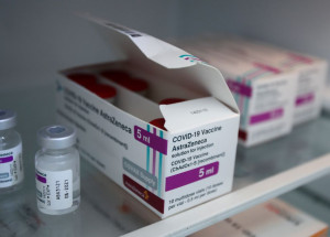 2021-06-09t101659z_1142101059_rc2yun9p120b_rtrmadp_3_health-coronavirus-algeria-vaccine