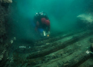 2021-07-19t152214z_1_lynxmpeh6i0re_rtroptp_4_egito-antigo-navio-militar