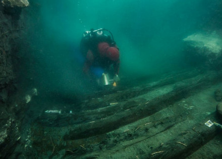 2021-07-19t152214z_1_lynxmpeh6i0re_rtroptp_4_egito-antigo-navio-militar