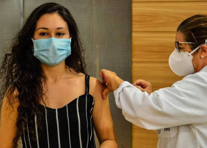 artur-nogueira-vacinara-pessoas-de-25-a-27-anos-sem-comorbidades-contra-a-covid-19-correio-nogueirense