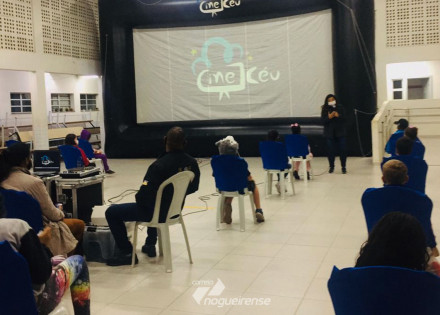 criancas-do-sao-joao-dos-pinheiros-em-artur-nogueira-ganham-noite-de-cinema-correio-nogueirense