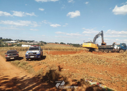 policia-municipal-flagra-obras-em-loteamento-irregular-em-artur-nogueira-correio-nogueirense