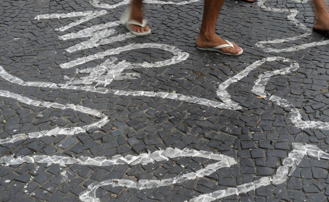 silhueta_de_corpos_primeira