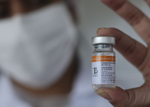 vacinacao_contra_a_covid-19_no_parque_da_cidade19062101577