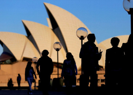 2018-11-29t101546z_1_lynxnpeeas0oi_rtroptp_4_australia-economy-unemployment (1)