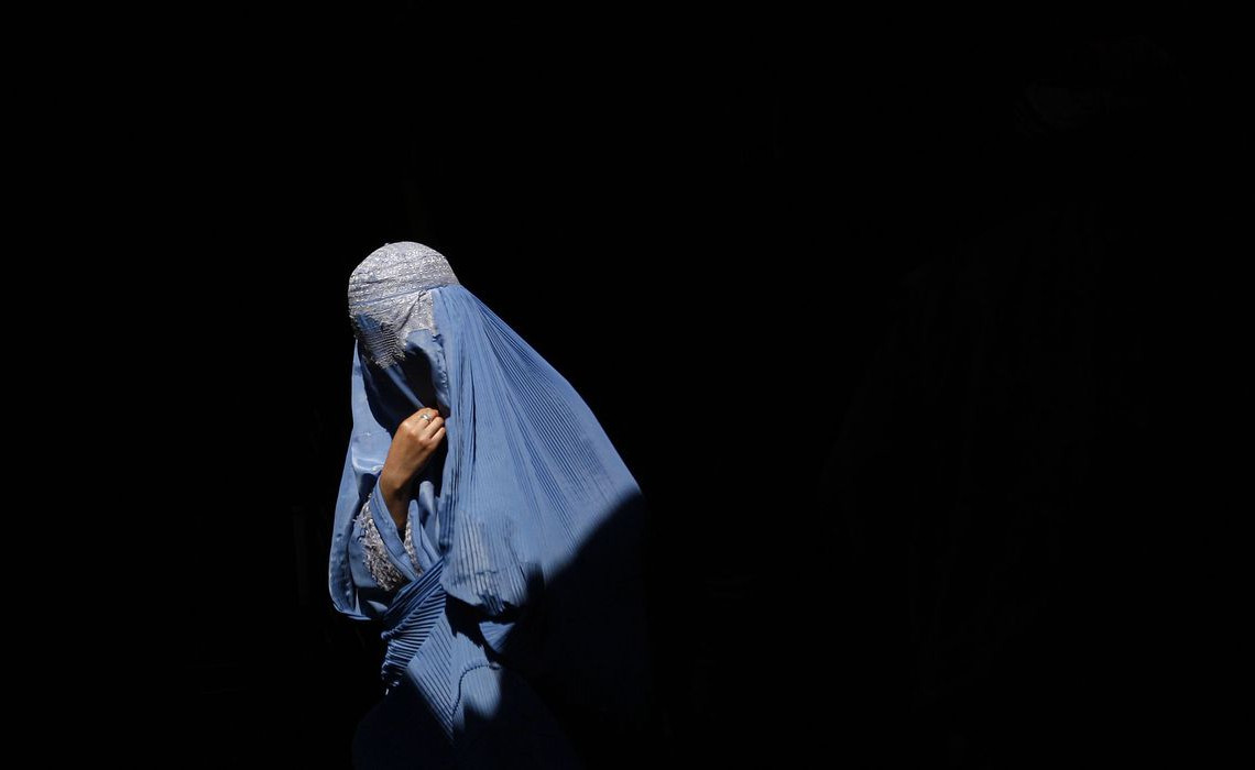2020-10-15t120049z_1_lynxmpeg9e10z_rtroptp_4_afghan-election