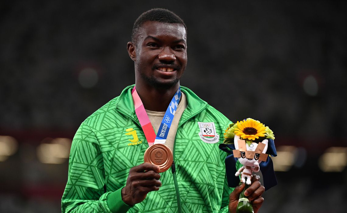 2021-08-05t100828z_1532332550_rc2yyo9w2o8u_rtrmadp_3_olympics-2020-ath-m-trpljump-medal1