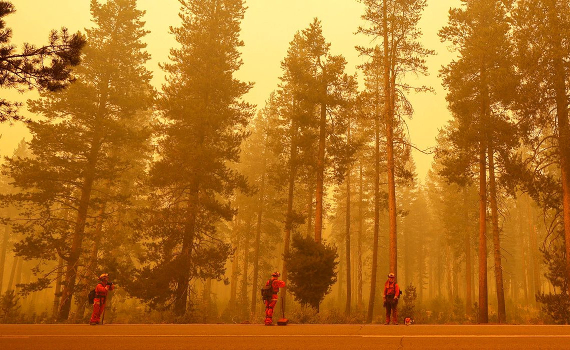 2021-08-08t000000z_524715466_rc2b1p9a4p7a_rtrmadp_3_usa-wildfires-california