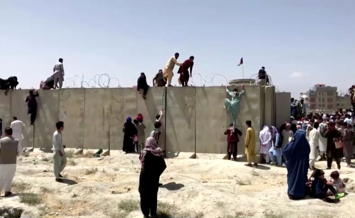 2021-08-16t145741z_2112283558_rc2e6p9kb2wv_rtrmadp_3_afghanistan-conflict (1)