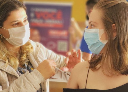 artur-nogueira-vacina-pessoas-de-20-anos-sem-comorbidades-nesta-quinta-correio-nogueirense