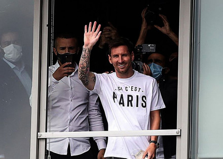 messi_reuters_10082110387