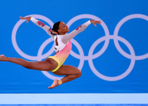 rebeca_andrade_porta_bandeira_toquio