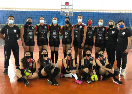 sem-competir-ha-um-ano-voleibol-feminino-de-artur-nogueira-estreia-com-vitoria-em-campeonato-estadual-correio-nogueirense