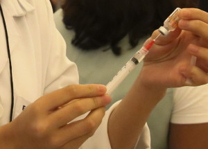 vacinacao_contra_covid-19_sao_paulo_rovsa_abr_19012101078