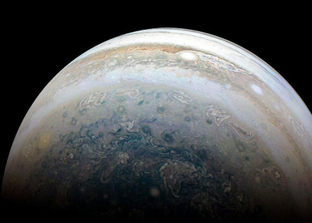 2018-07-17t160035z_1346715015_rc182c0e64a0_rtrmadp_3_space-jupiter_0