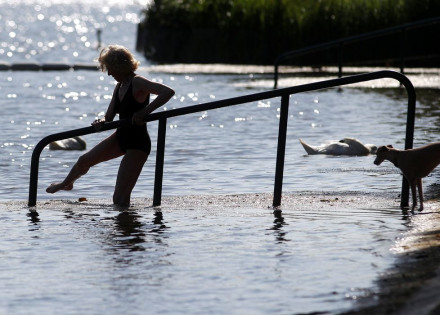 2019-06-27t103328z_1835827296_rc1435b67a30_rtrmadp_3_britain-weather